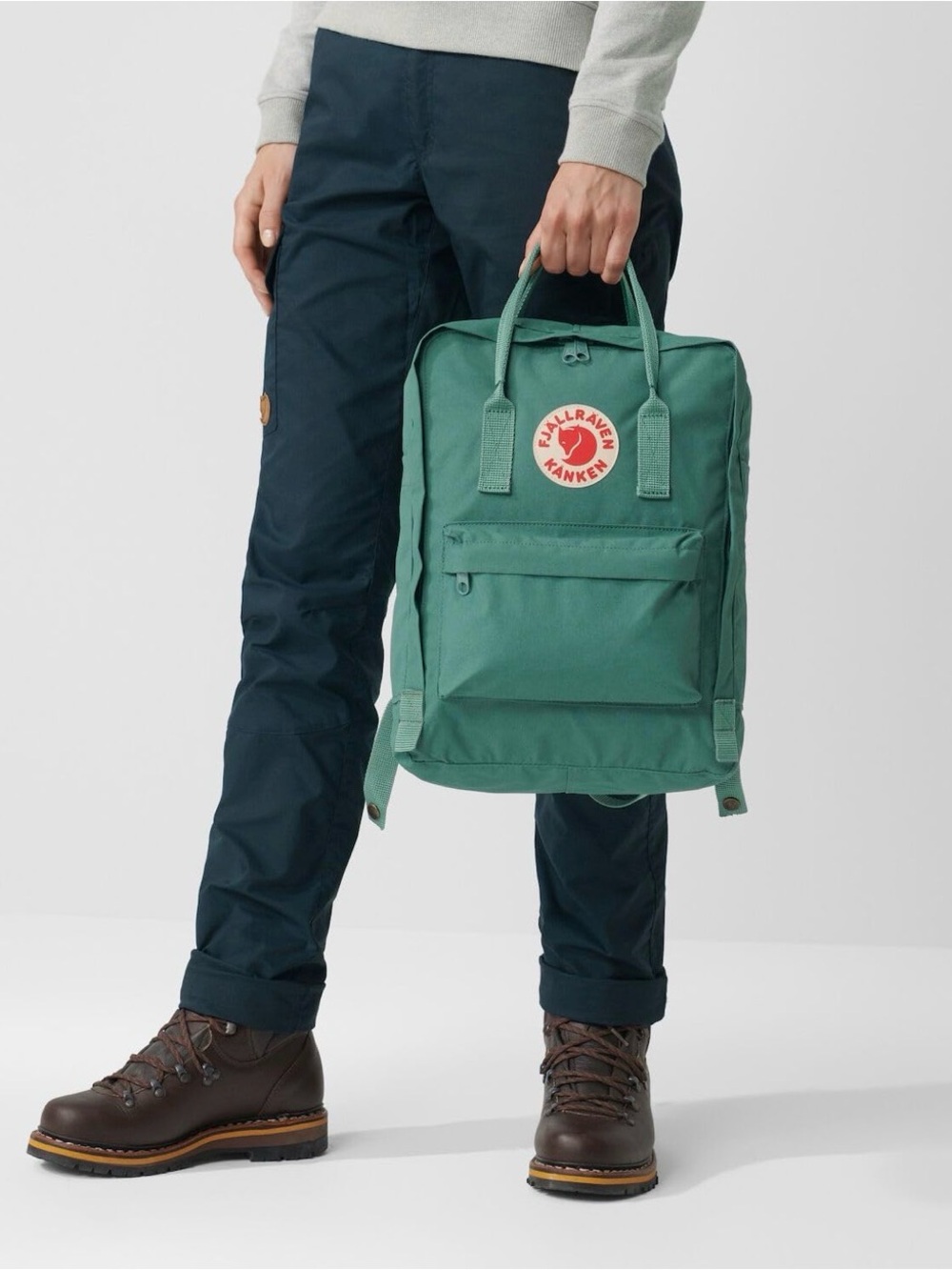 Fjällräven Kanken Backpack
 in Frost Green